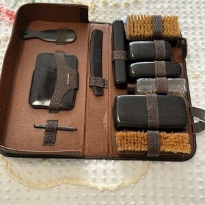 Vintage men’s toiletry set